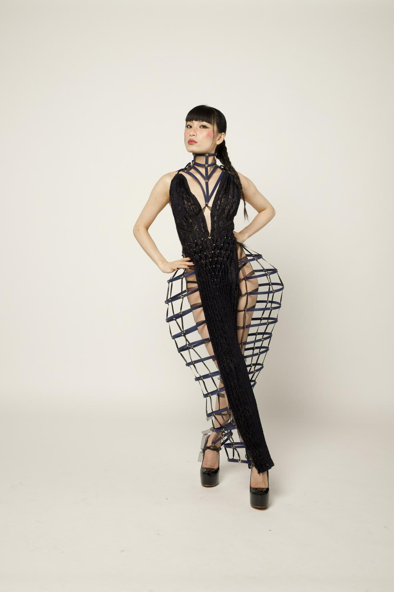 Zarina Delestre | Fashion & Textiles