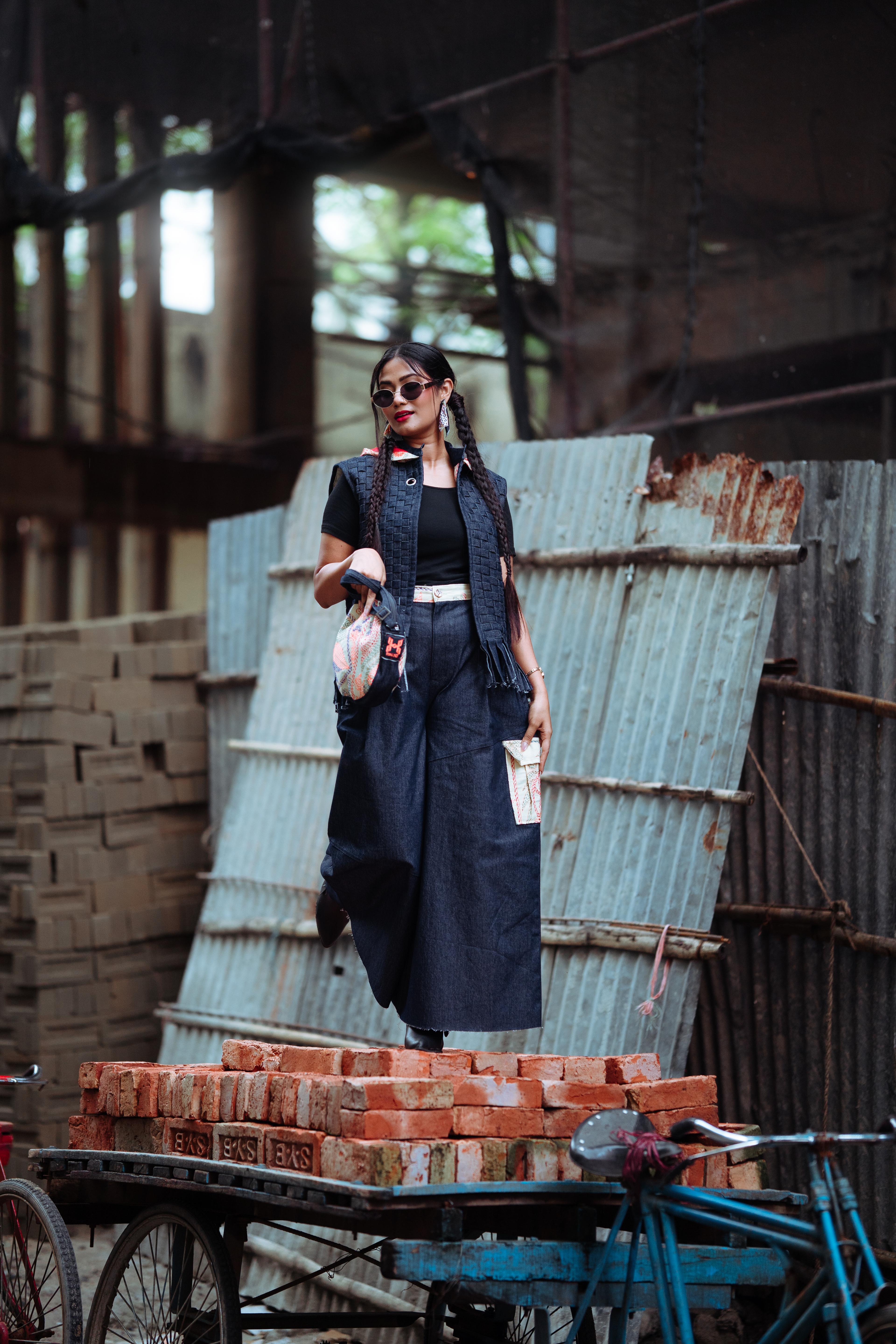 Reshmeen Rumu | Fashion & Textiles